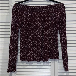 off the shoulder maroon long sleev